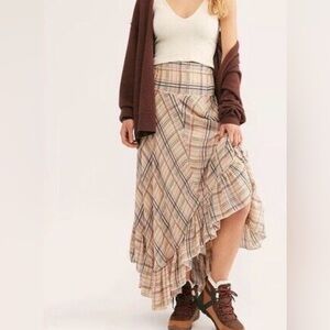 Free People Skirt Gabrielle  Asymmetrical Plaid Sz L Ruffle Ruched Granola Gypsy